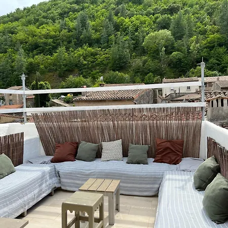 , Terrasse Tropezienne Proche Cascade De La Vis Apartman
