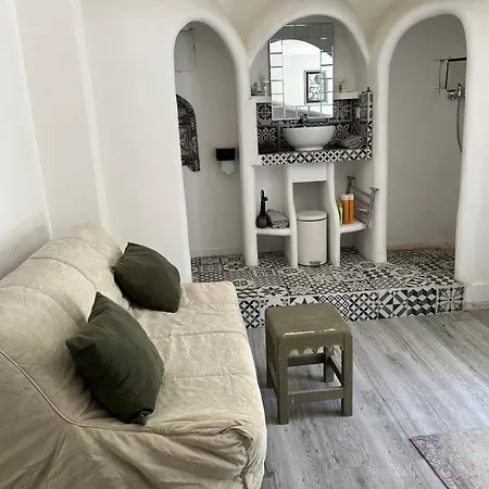 , Terrasse Tropezienne Proche Cascade De La Vis Apartman Saint-Laurent-le-Minier